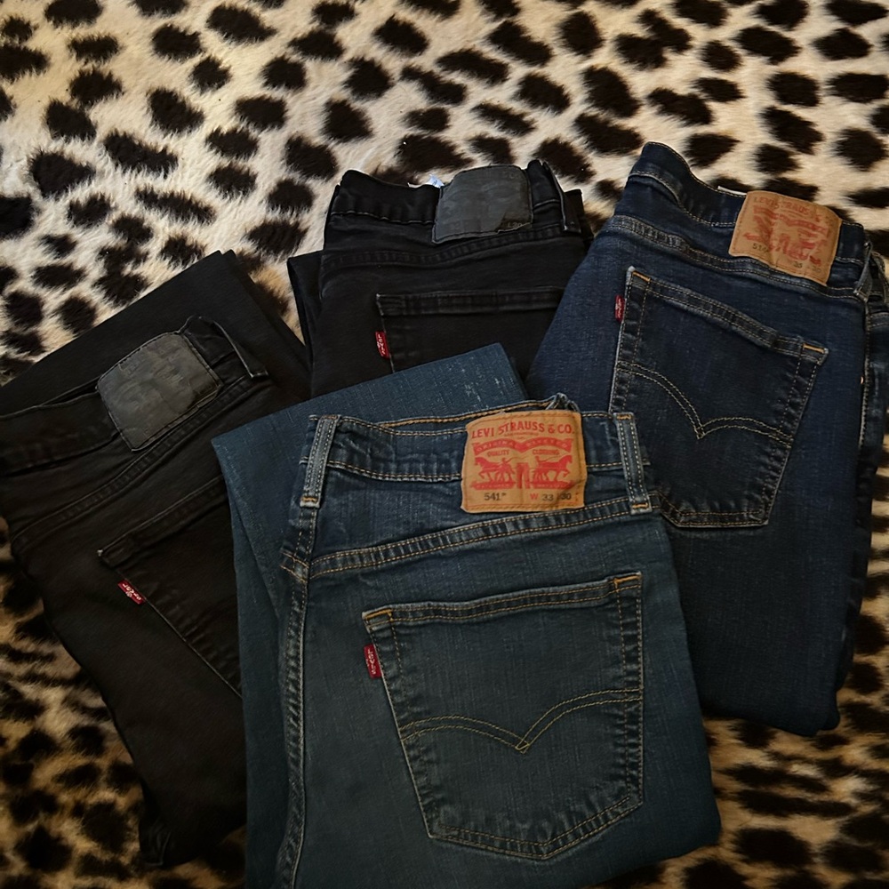 4 pairs - Levi's Men’s Relaxed Jeans Black and Blue Comfortable Fit